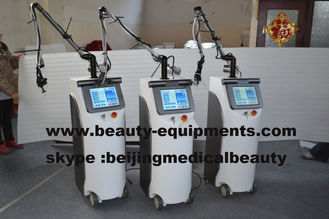 ประเทศจีน Co2 Fractional Laser With RF Metal Tube 10600nm CO2 Skin Peeling Laser System ผู้ผลิต