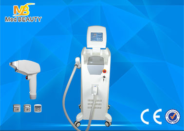 ประเทศจีน Continuous Wave 810nm Diode Laser Hair Removal Portable Machine Air Cooling ผู้จัดจำหน่าย